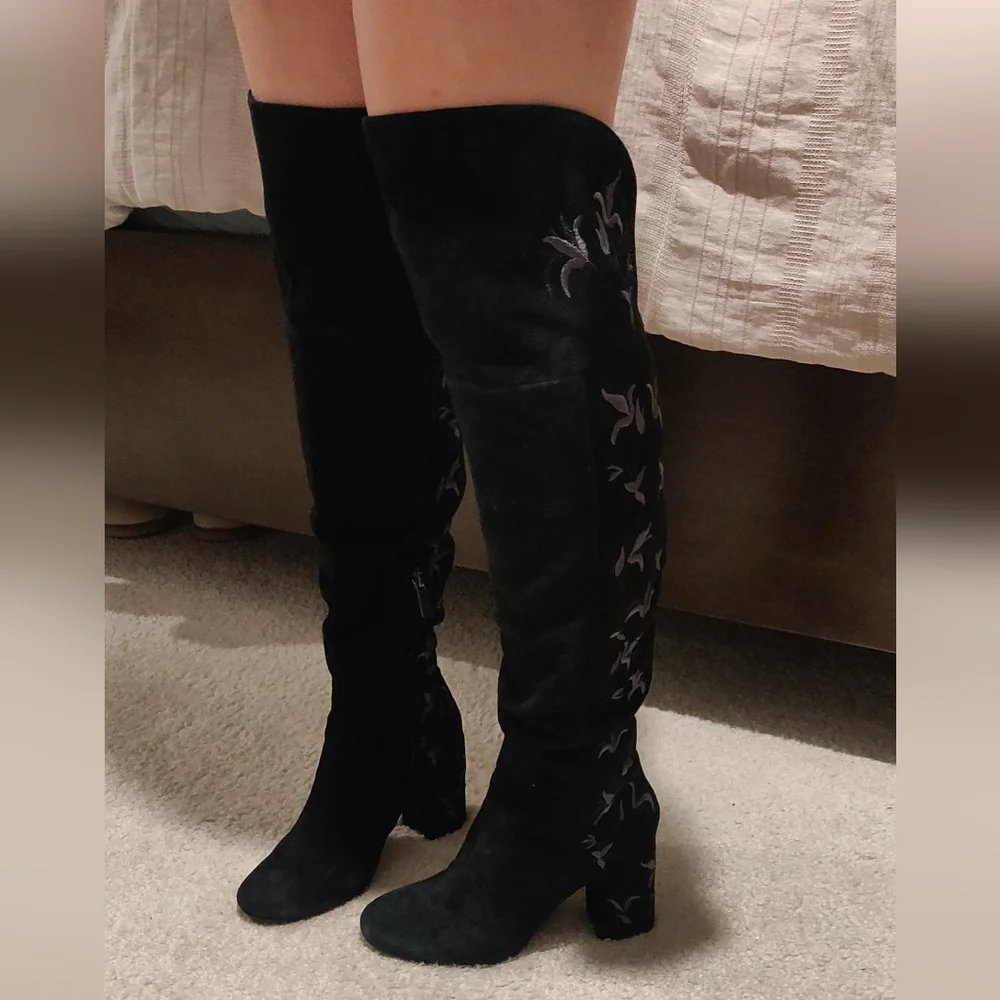 Kenneth Cole Claire Over-the-Knee Floral Embroidered Black Suede Boots Sz 6.5